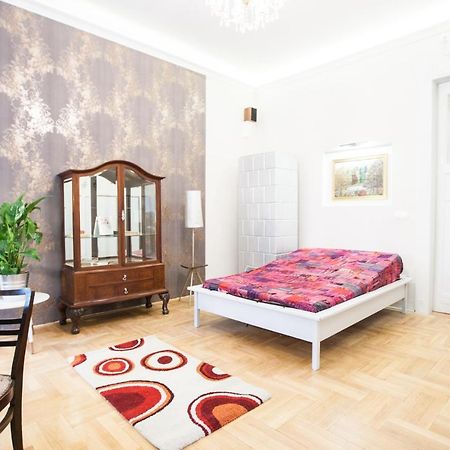 N40 By Small Home Βουδαπέστη Εξωτερικό φωτογραφία