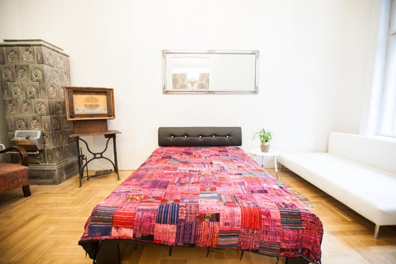N40 By Small Home Βουδαπέστη Εξωτερικό φωτογραφία