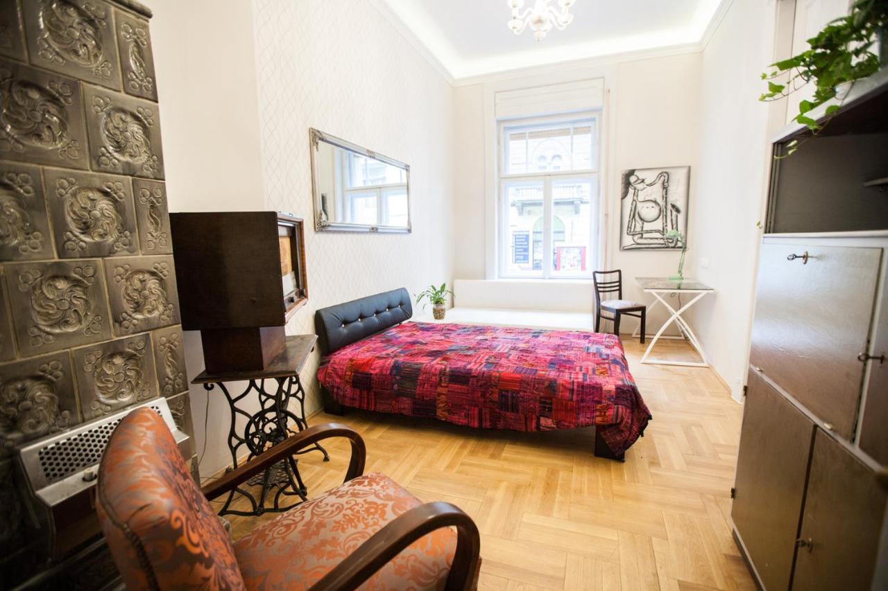 N40 By Small Home Βουδαπέστη Εξωτερικό φωτογραφία