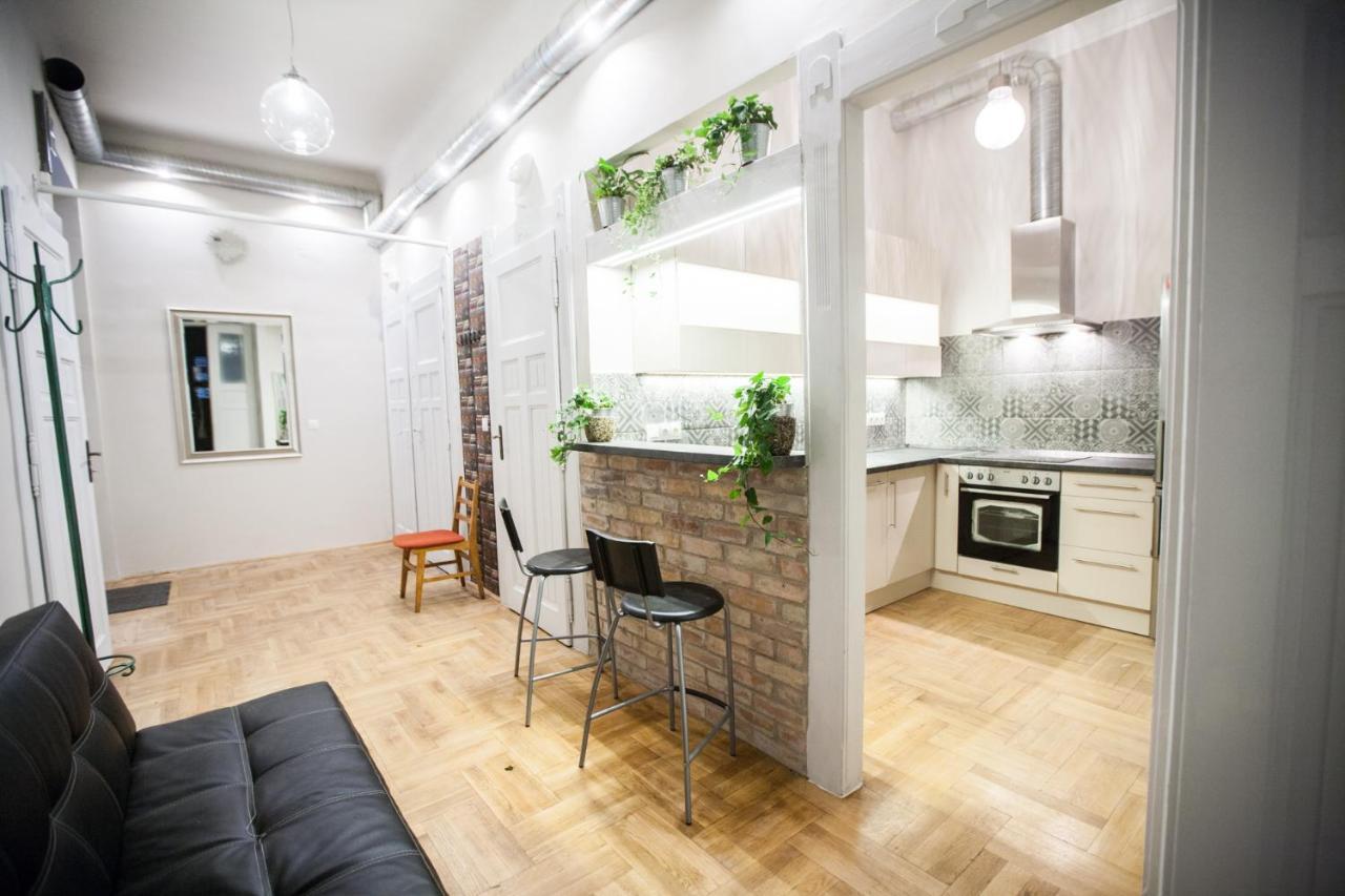 N40 By Small Home Βουδαπέστη Εξωτερικό φωτογραφία