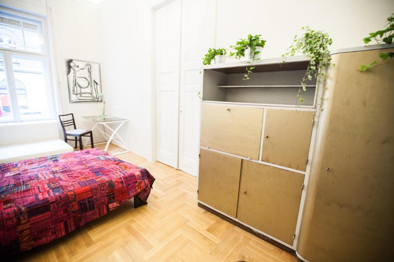 N40 By Small Home Βουδαπέστη Εξωτερικό φωτογραφία